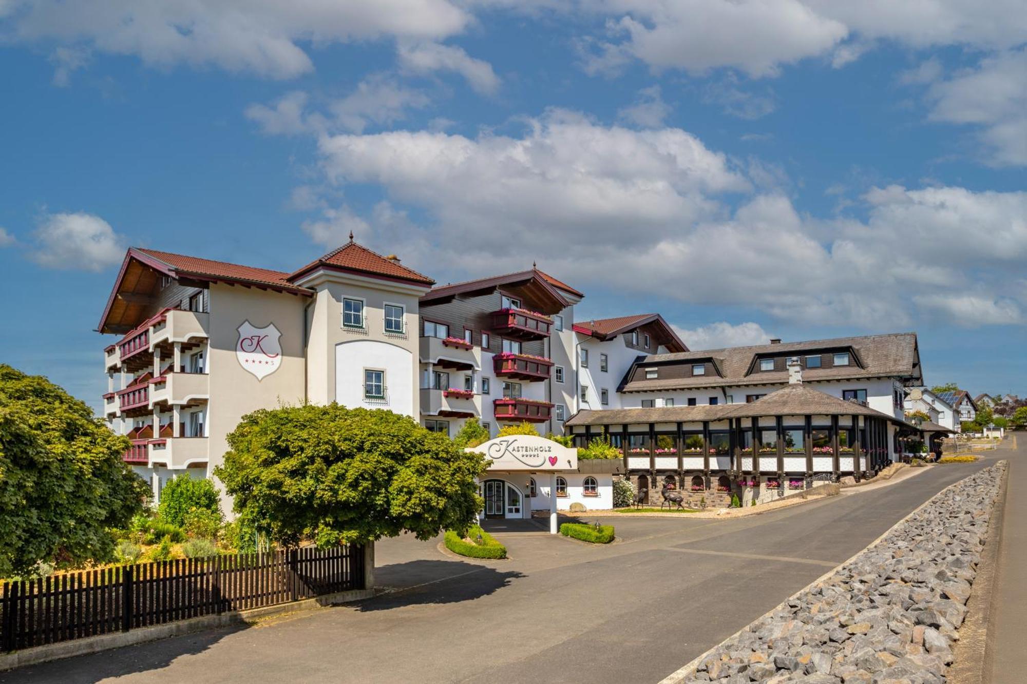 Natur- Und Wohlfuehlhotel Kastenholz Wershofen Εξωτερικό φωτογραφία